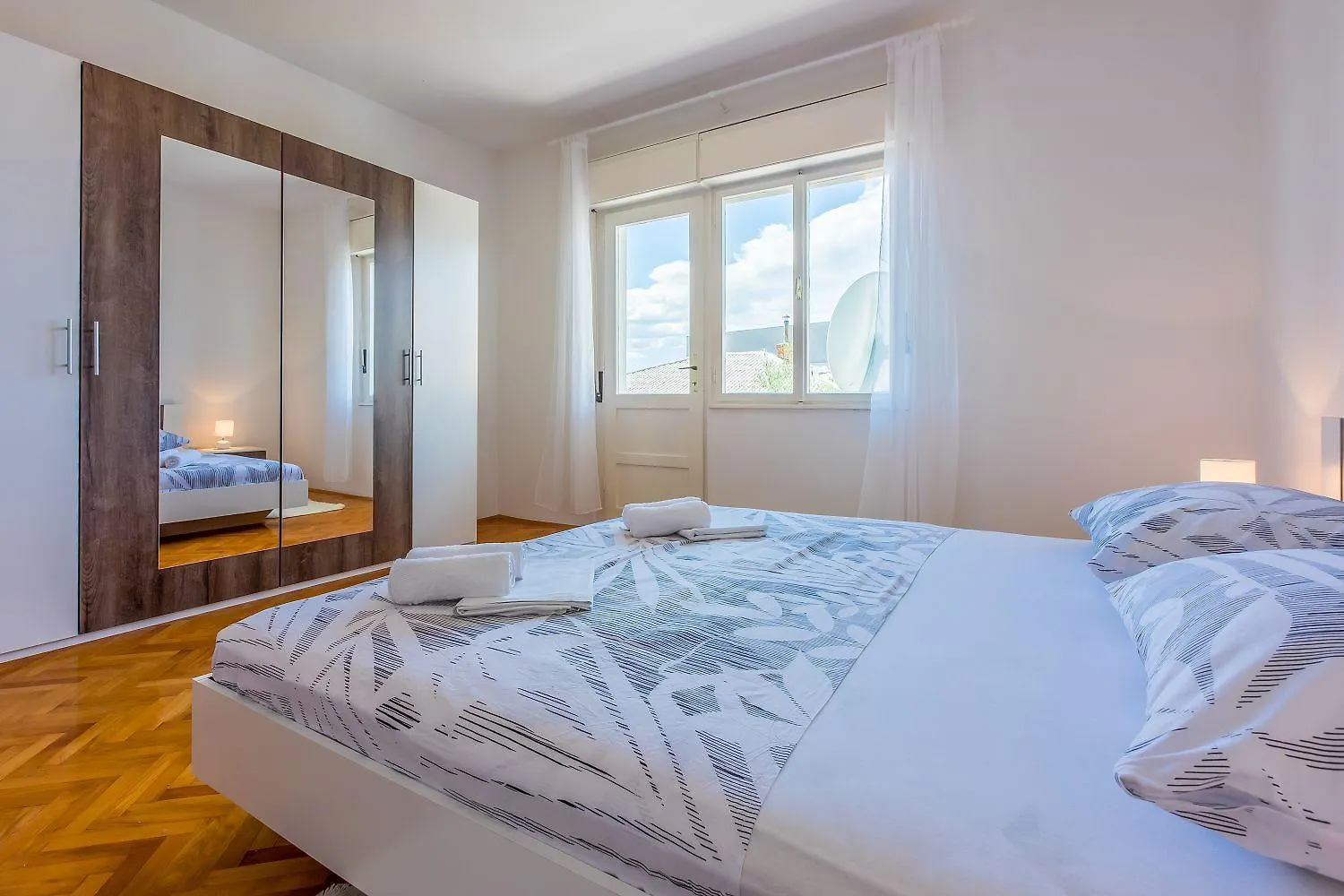 Komfortables Apartment Nur 430 Meter Zum Strand Mit Meerblick, Balkon, Terrasse, Grillbereich Novi Vinodolski Croatia