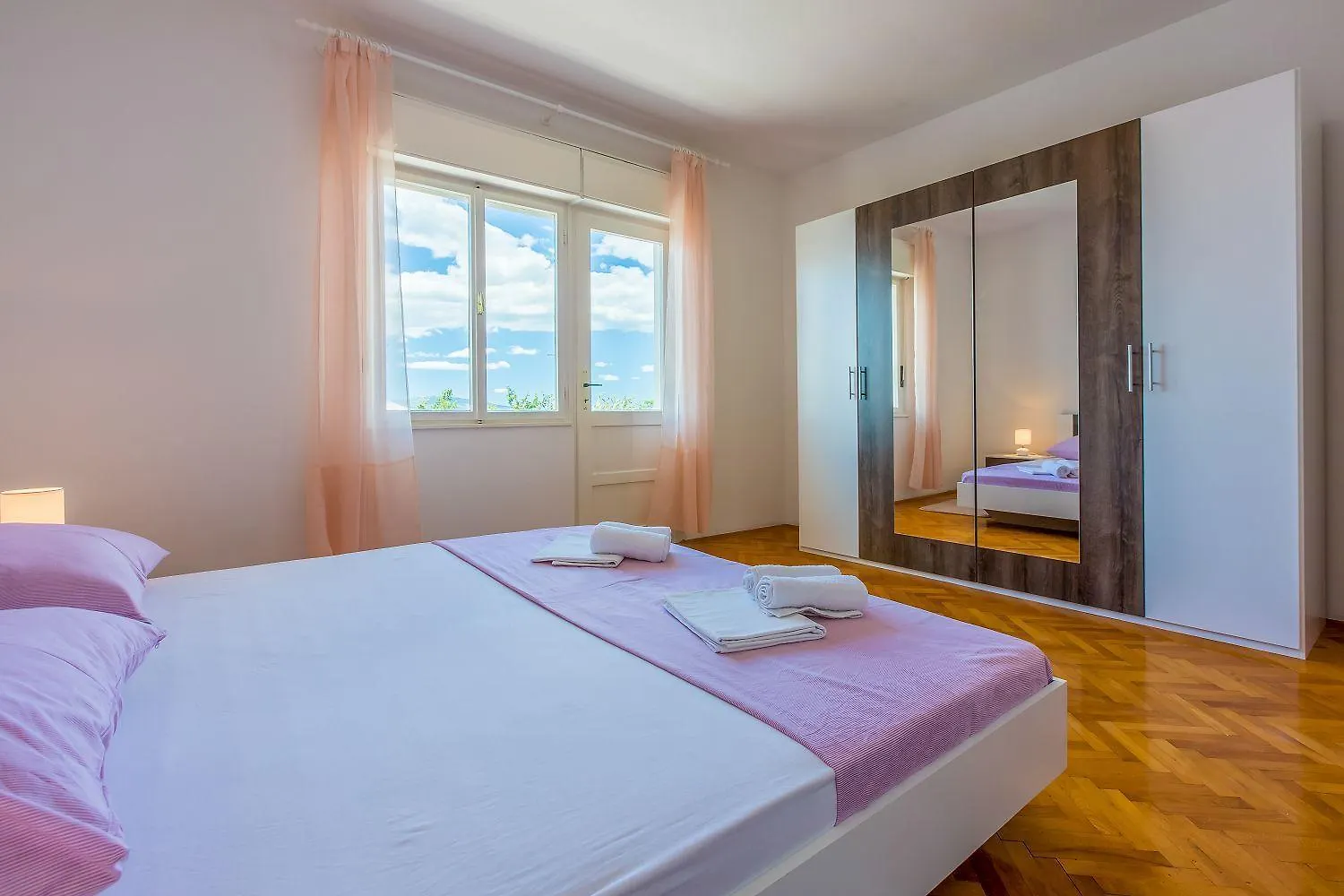 Komfortables Apartment Nur 430 Meter Zum Strand Mit Meerblick, Balkon, Terrasse, Grillbereich Novi Vinodolski