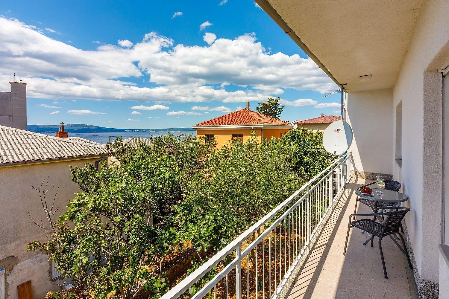 Komfortables Apartment Nur 430 Meter Zum Strand Mit Meerblick, Balkon, Terrasse, Grillbereich Novi Vinodolski