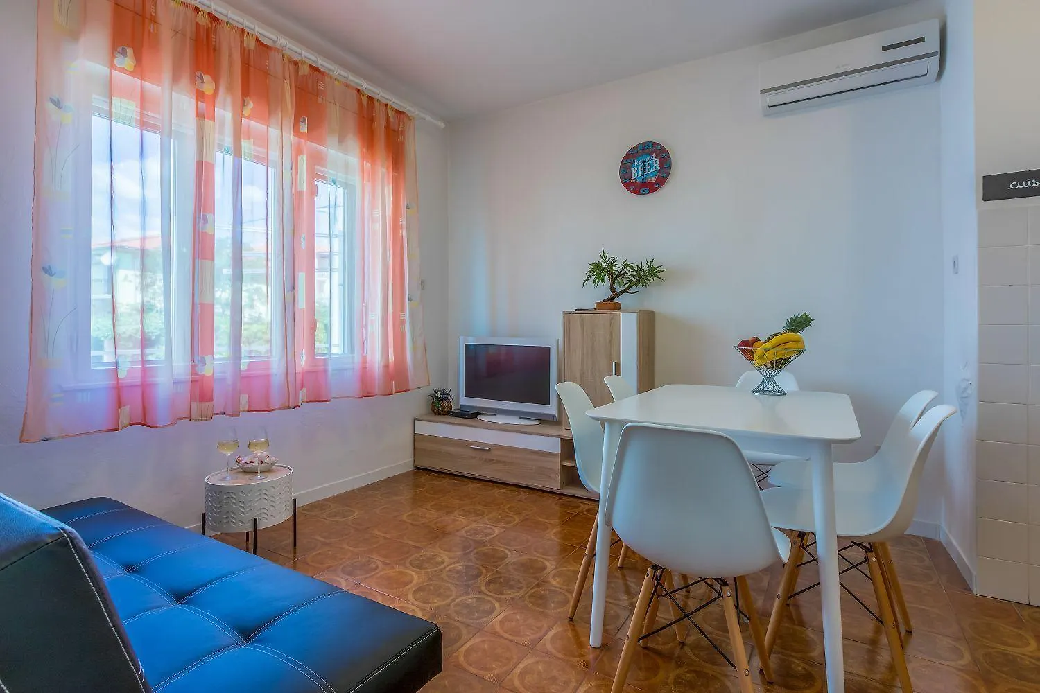 Komfortables Apartment Nur 430 Meter Zum Strand Mit Meerblick, Balkon, Terrasse, Grillbereich Novi Vinodolski