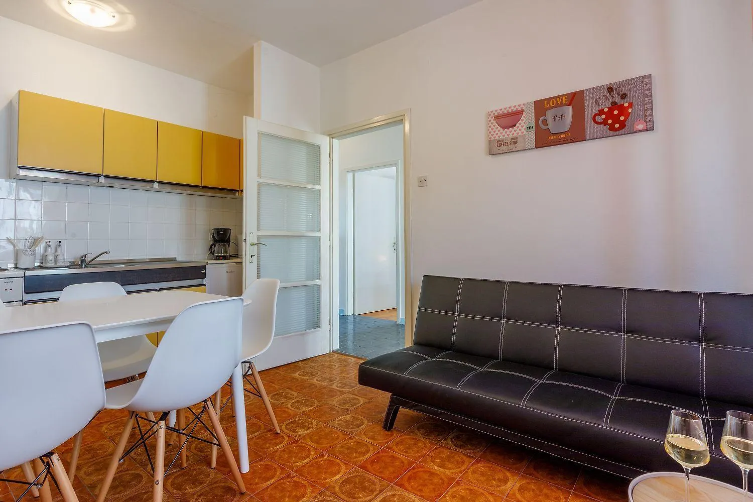 Komfortables Apartment Nur 430 Meter Zum Strand Mit Meerblick, Balkon, Terrasse, Grillbereich Novi Vinodolski